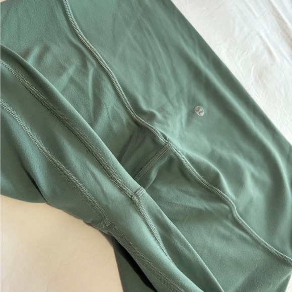 lululemon Align Super High Rise Crop 21” - Picture 3 of 9